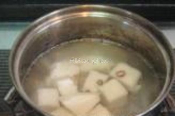 玫瑰花酒酿年糕汤的做法图解2