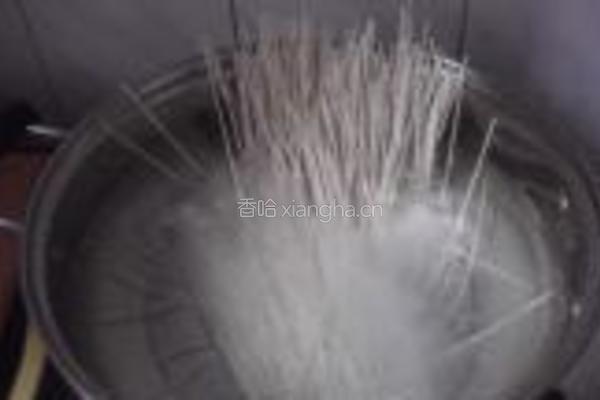 香菇冬笋肉丝炒面的做法图解11