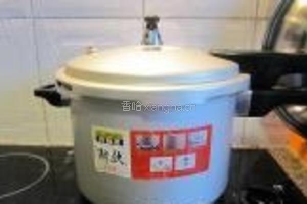 红米番薯小麦粥的做法图解7