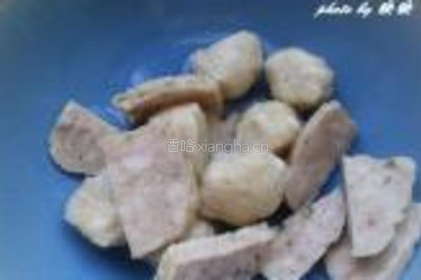 韭菜肉丸煮米粉的做法图解1