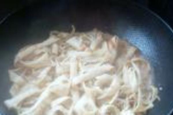 豆芽肉丝焖饼的做法图解12