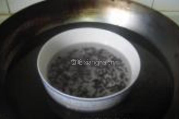 红糖紫米糕的做法图解3