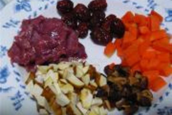 牛肉板栗养生粥的做法图解2