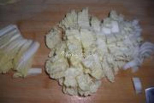 娃娃菜牛肉丸方便面的做法图解3