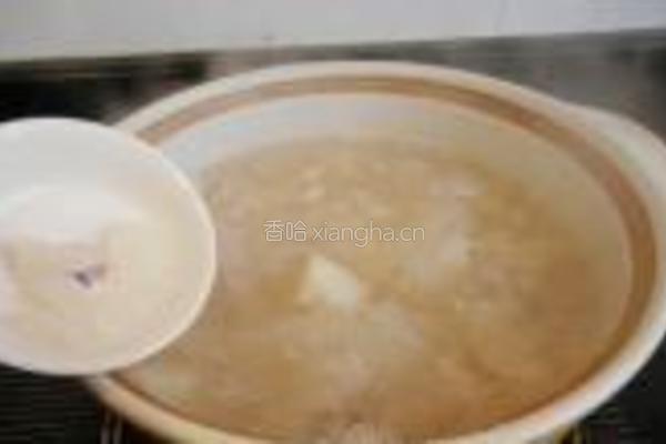 荸荠蜜枣银耳羹的做法图解7