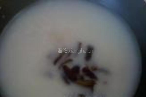 薏米黑枣汤的做法图解4