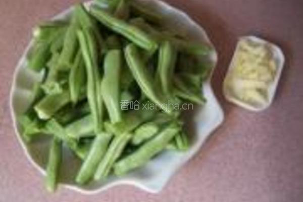 鸡汤四季豆焖面的做法图解2