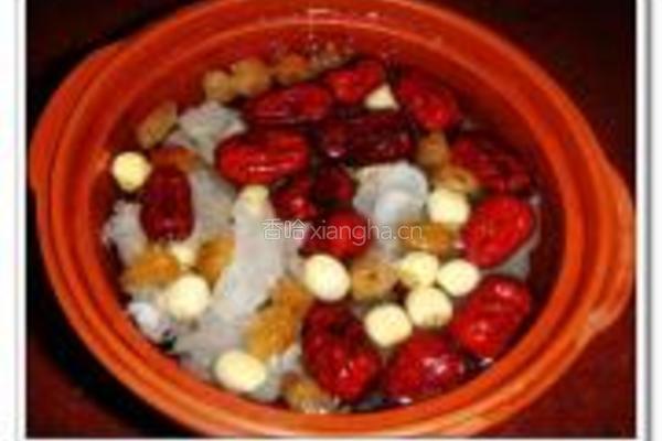 桂园莲子银耳糖水的做法图解7