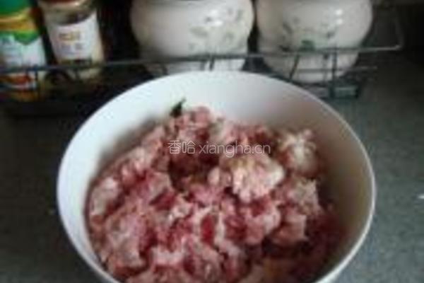 荠菜肉馄饨的做法图解1