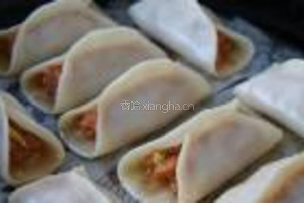 辣白菜锅贴的做法图解10