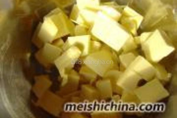 葡萄干纸杯蛋糕的做法图解1