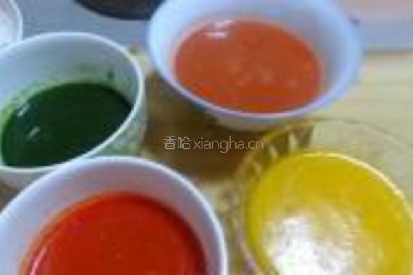 三色双菇鲈鱼饺子的做法图解1