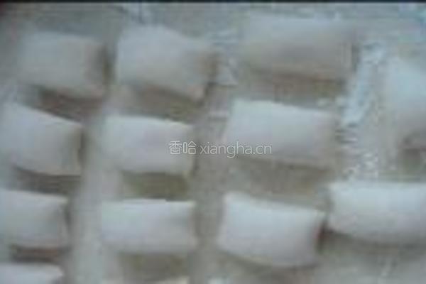 莴笋叶鸡蛋包子的做法图解6