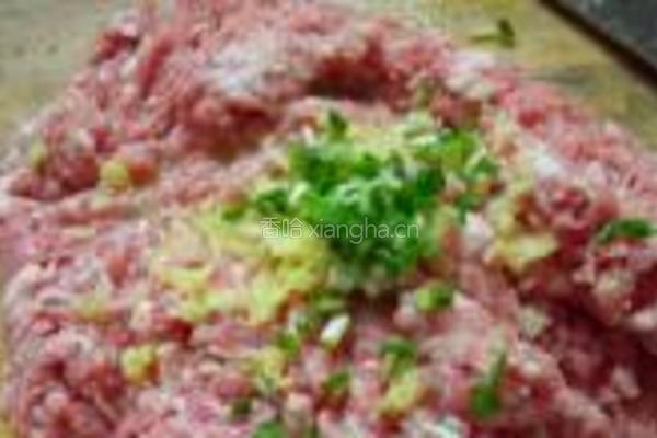 羊肉大葱饺子的做法图解2