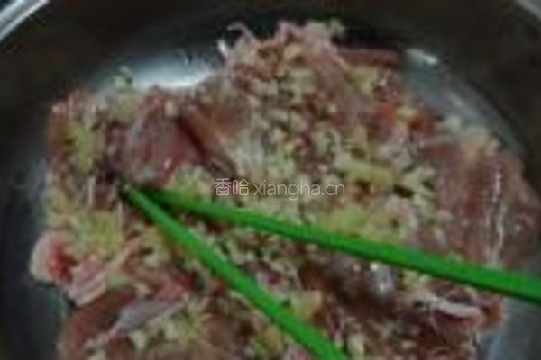 黑胡椒鸡腿肉卷的做法图解3