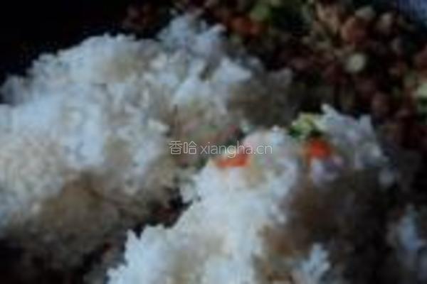 鸡肉蛋炒饭的做法图解7