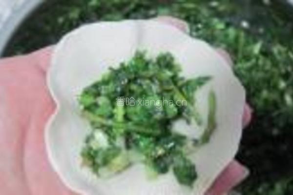 荠菜素饺子的做法图解6