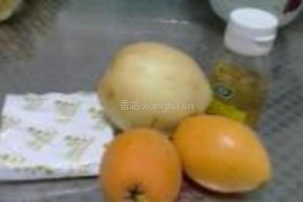 雪梨枇杷羹的做法图解1