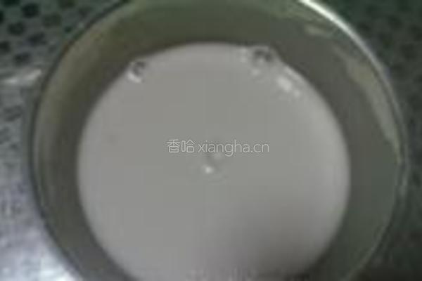 雪梨枇杷羹的做法图解3