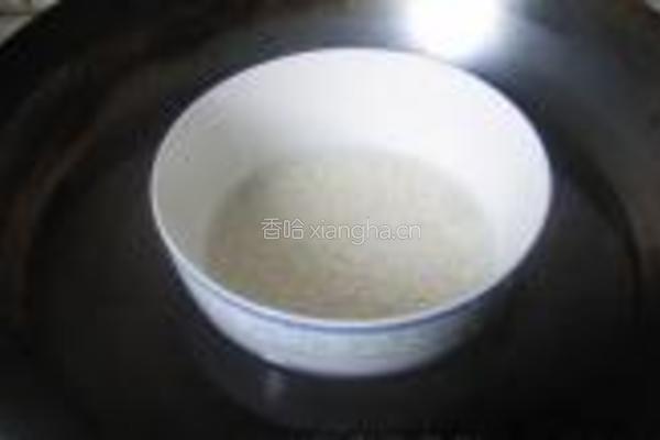榨菜蛋炒饭的做法图解2