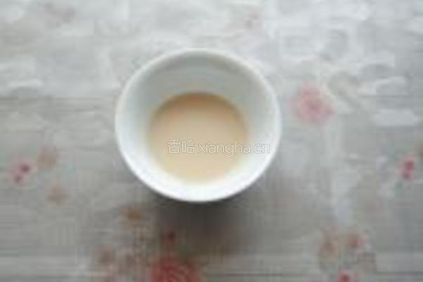 抹茶豆沙包的做法图解1