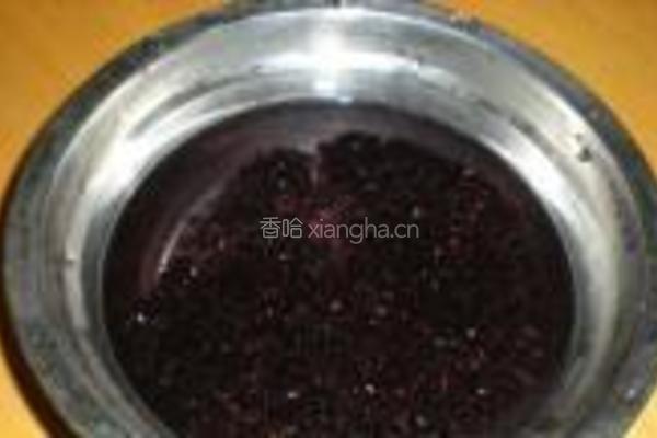 黑米芝麻糊的做法图解2