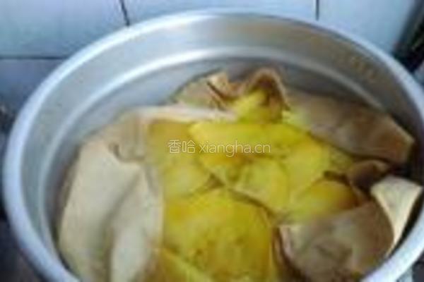 红薯豆沙糯米球的做法图解2