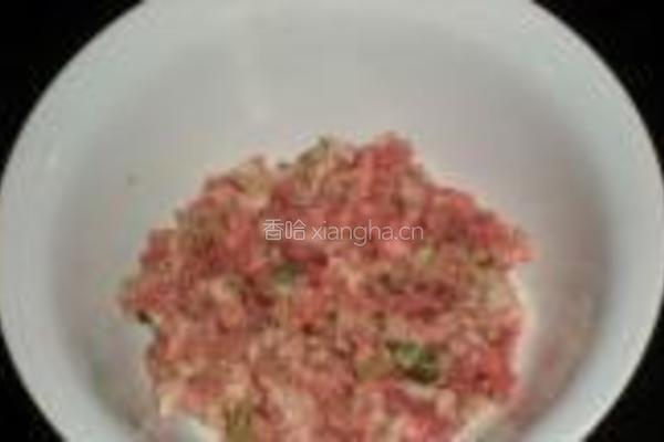 胡萝卜豆腐饺子的做法图解1