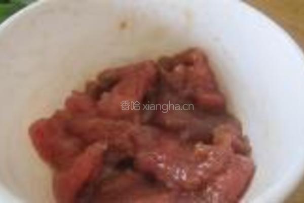 生菜牛肉芥麦面的做法图解1