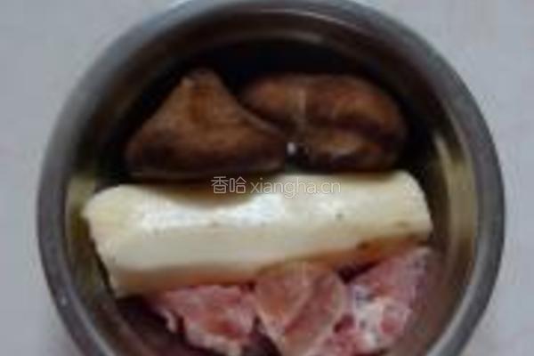 山药香菇瘦肉饭的做法图解2