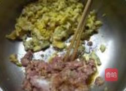 猪肉韭菜三鲜馅饼的做法图解3