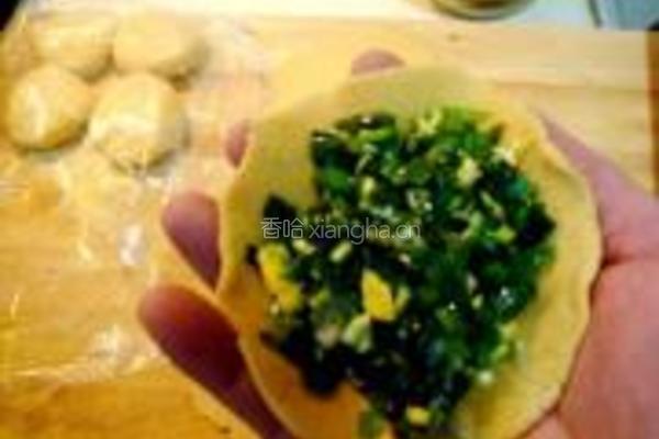 烤玉米面橄榄馅饼的做法图解9