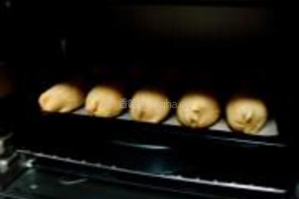 烤玉米面橄榄馅饼的做法图解11