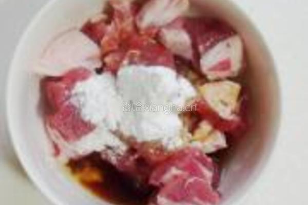 双色糖醋肉饭的做法图解2