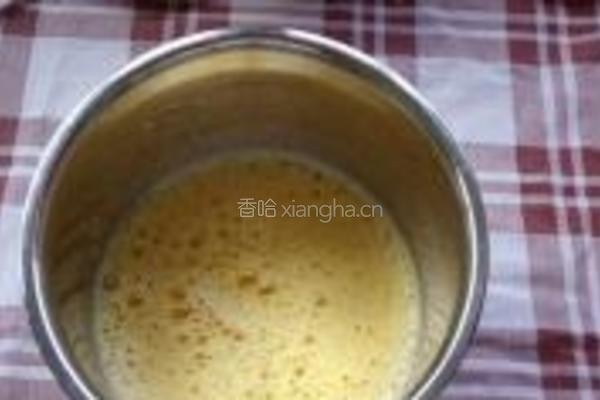 鲜果慕斯奶油蛋糕的做法图解3