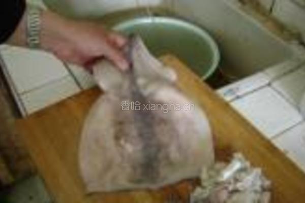墨鱼韭菜面的做法图解4