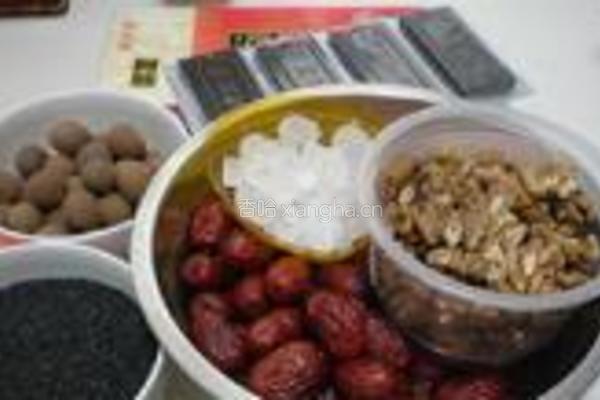 红枣桂圆阿胶膏的做法图解1