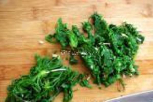 牛肉荠菜三角饼的做法图解2