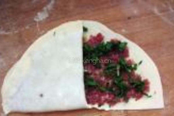 牛肉荠菜三角饼的做法图解7