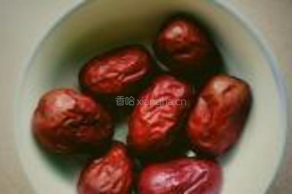 红枣鸡蛋煎饼的做法图解1