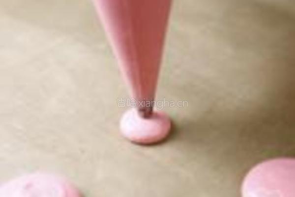 玫瑰马卡龙的做法图解7