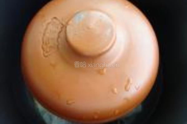 南北杏炖雪梨的做法图解5