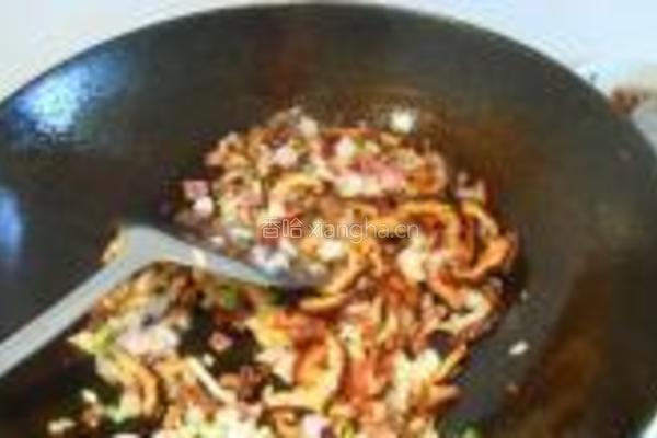 香菇肉丝汤年糕的做法图解6