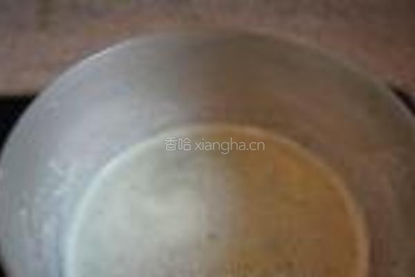 薄荷黑巧克力冰淇淋的做法图解3