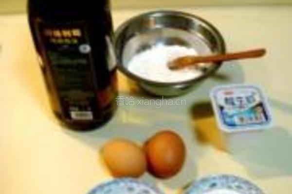 慕斯香蕉船冰淇淋的做法图解1