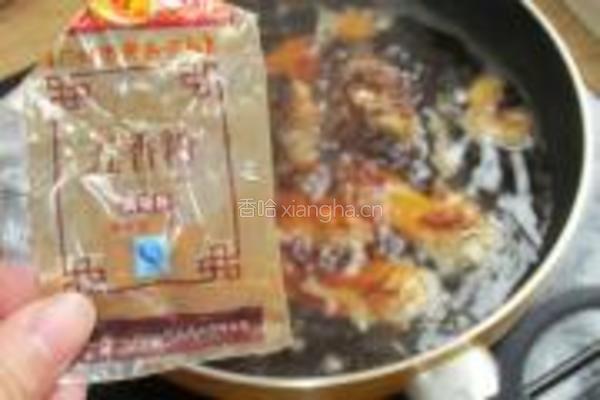 红烧翅尖汤米粉的做法图解5