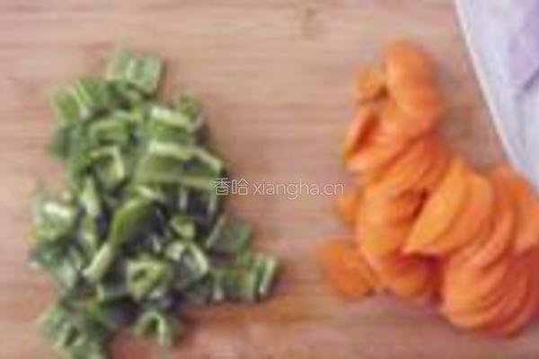 黑胡椒牛肉意面的做法图解1