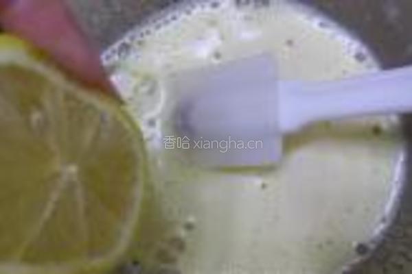 长颈鹿纹蛋糕卷的做法图解3