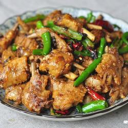 回锅香辣鸡翅的做法[图]