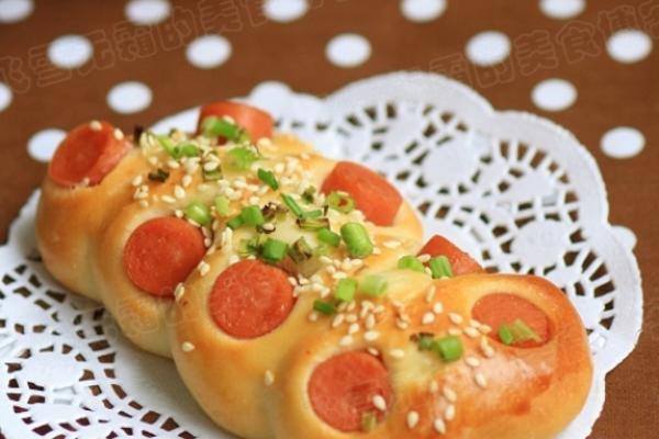 香葱芝麻火腿包